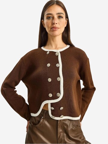 Cardigan Bianco Lucci en marron : devant