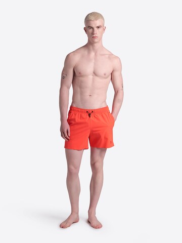 Pantaloncini da bagno 'EVO' di ARENA in arancione