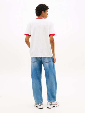 Tommy Jeans T-shirt i vit