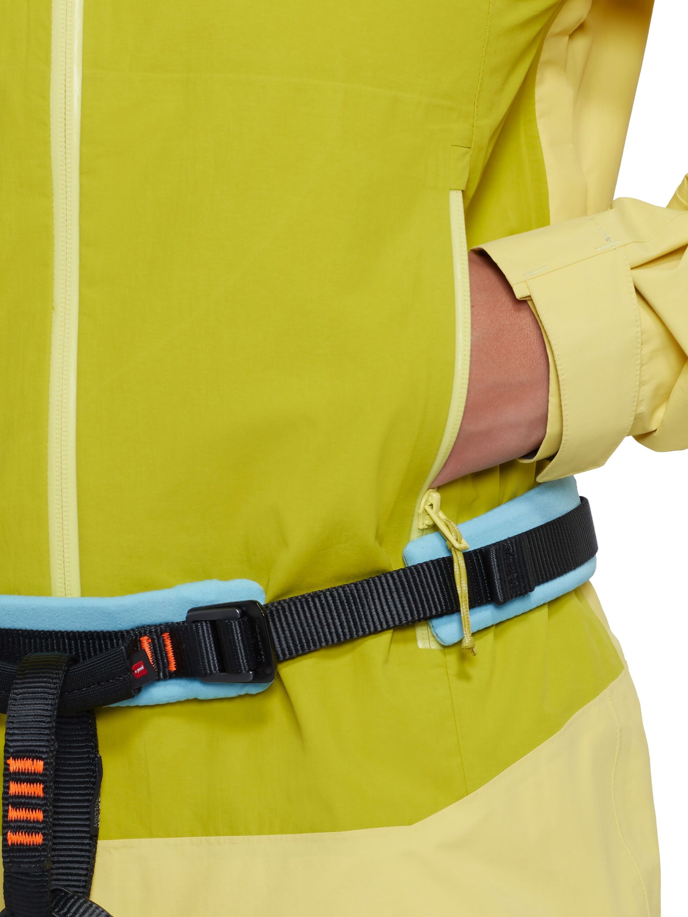 MAMMUT Outdoor Jacket in Yellow