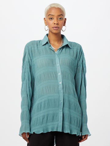 CLUB L LONDON Blouse in Green: front