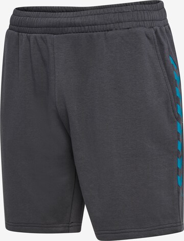 Loosefit Pantaloni sportivi 'STALTIC' di Hummel in grigio