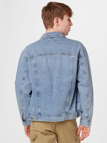 ABOUT YOU Between-Season Jacket 'Alwin' in Blue