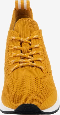 LA STRADA Sneakers in Yellow