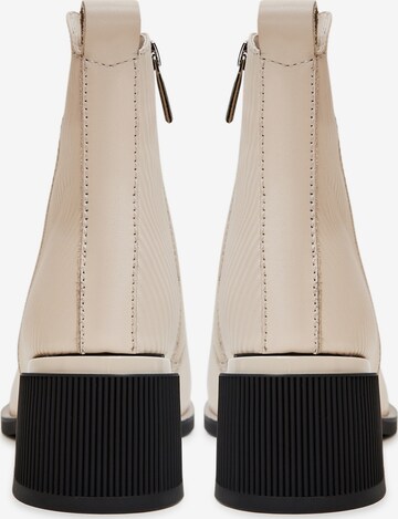 CESARE GASPARI Ankle Boots in Beige