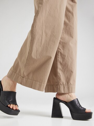 TOPSHOP Wide leg Veckad byxa i beige