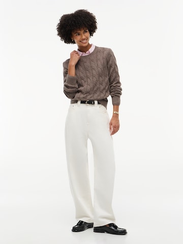 TOMMY HILFIGER Sweater in Brown