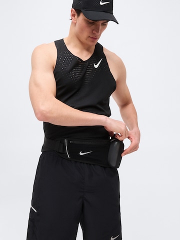 NIKE Regular Sportshorts 'MILER' in Schwarz