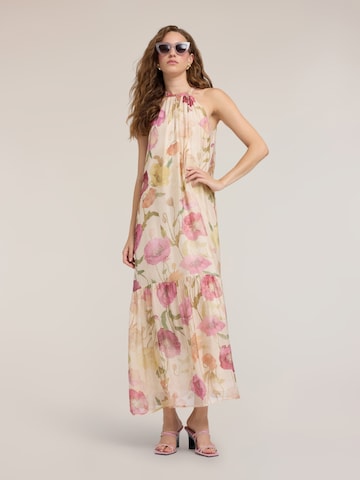 Robe MOTIVI en beige