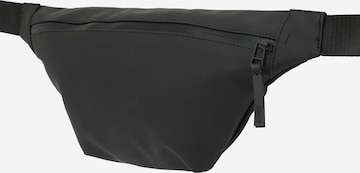 RAINS Belt bag in Black: front