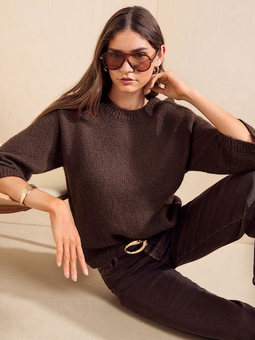 Pullover di Friends Like These in marrone