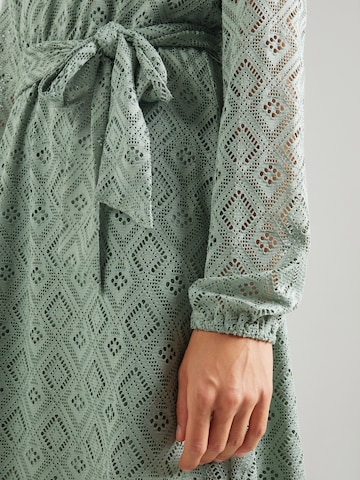 Robe 'Rosina' ABOUT YOU en vert