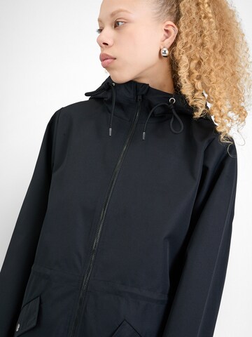 VILA Between-Seasons Coat in Black