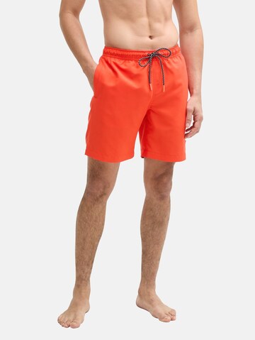 TOM TAILOR Swimming shorts in Red: front