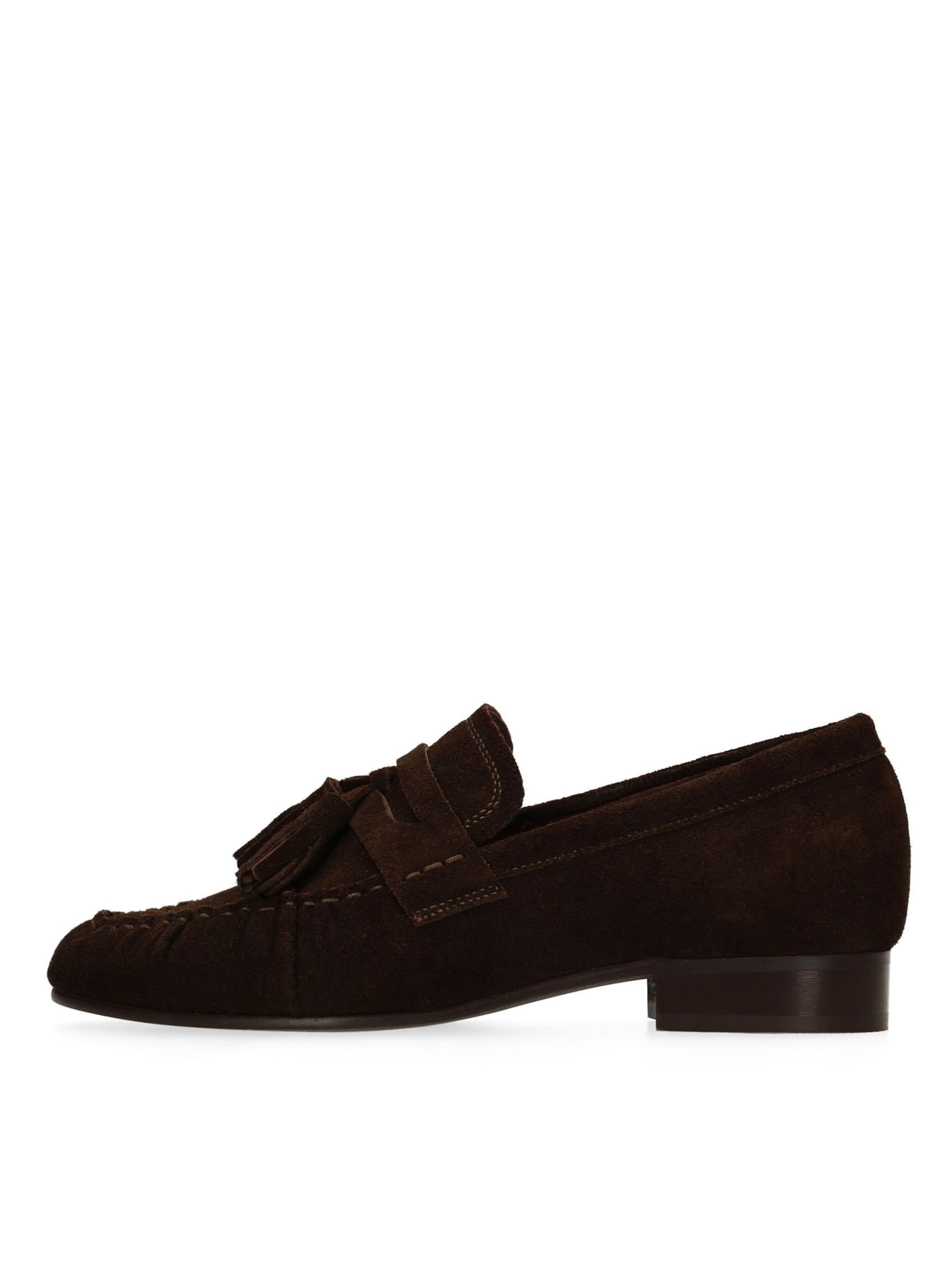 Chaussure basse MANFIELD en marron : devant