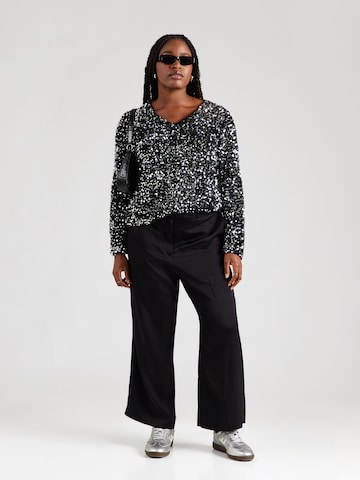 Vero Moda Curve - Camiseta 'VMCBELLA' en negro