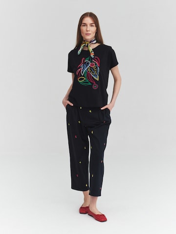 TATUUM - Pierna ancha Pantalón plisado 'Zoki' en azul