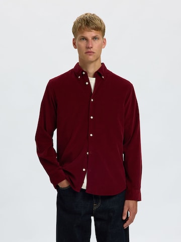 SELECTED - Ajuste regular Camisa 'SLHDanni' en rojo: frente