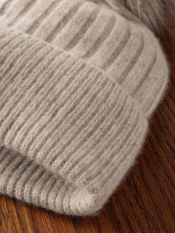 Next Beanie in Grey