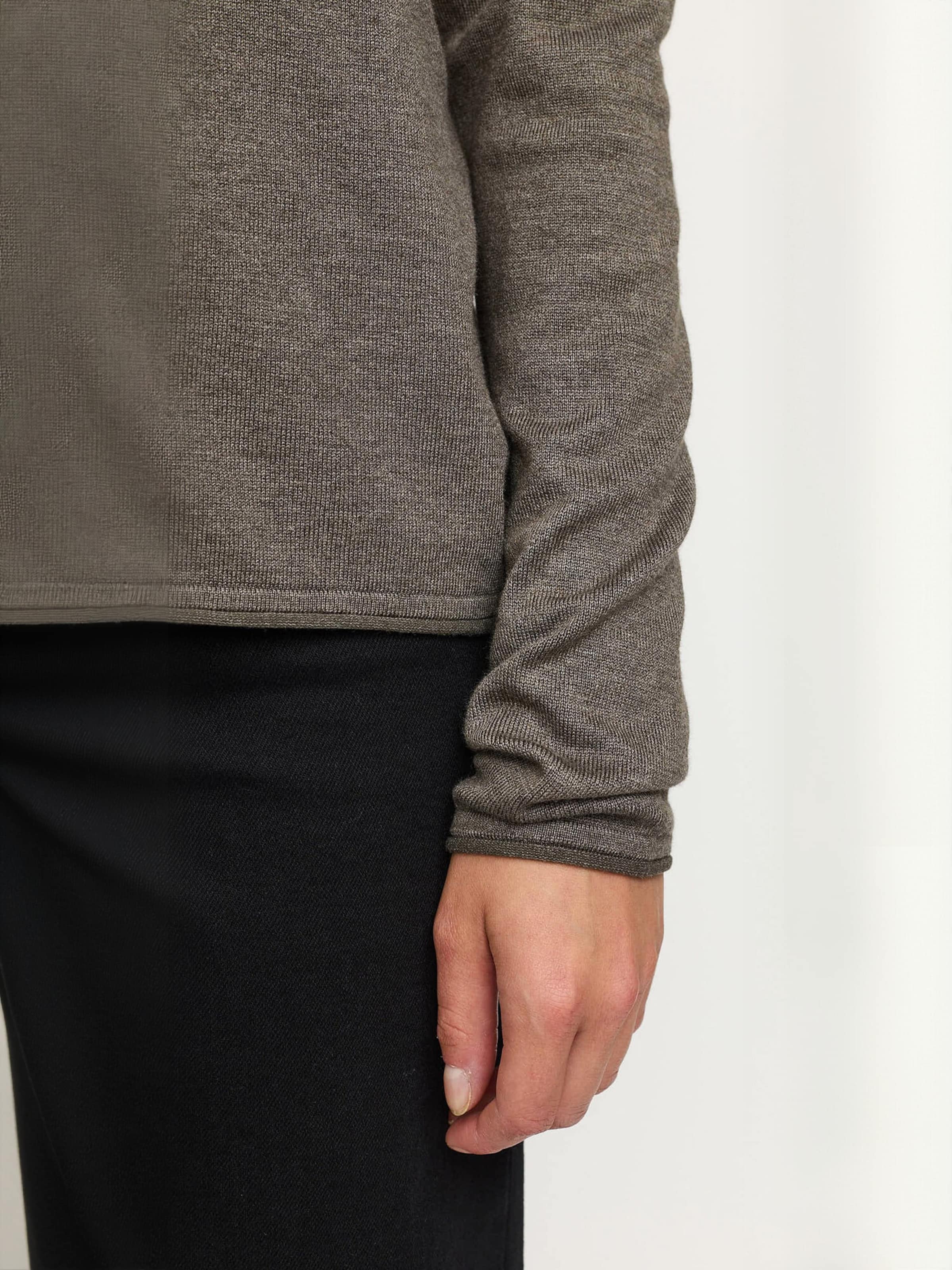 Pulover ' SRMarla ' de la Soft Rebels pe gri: lateral