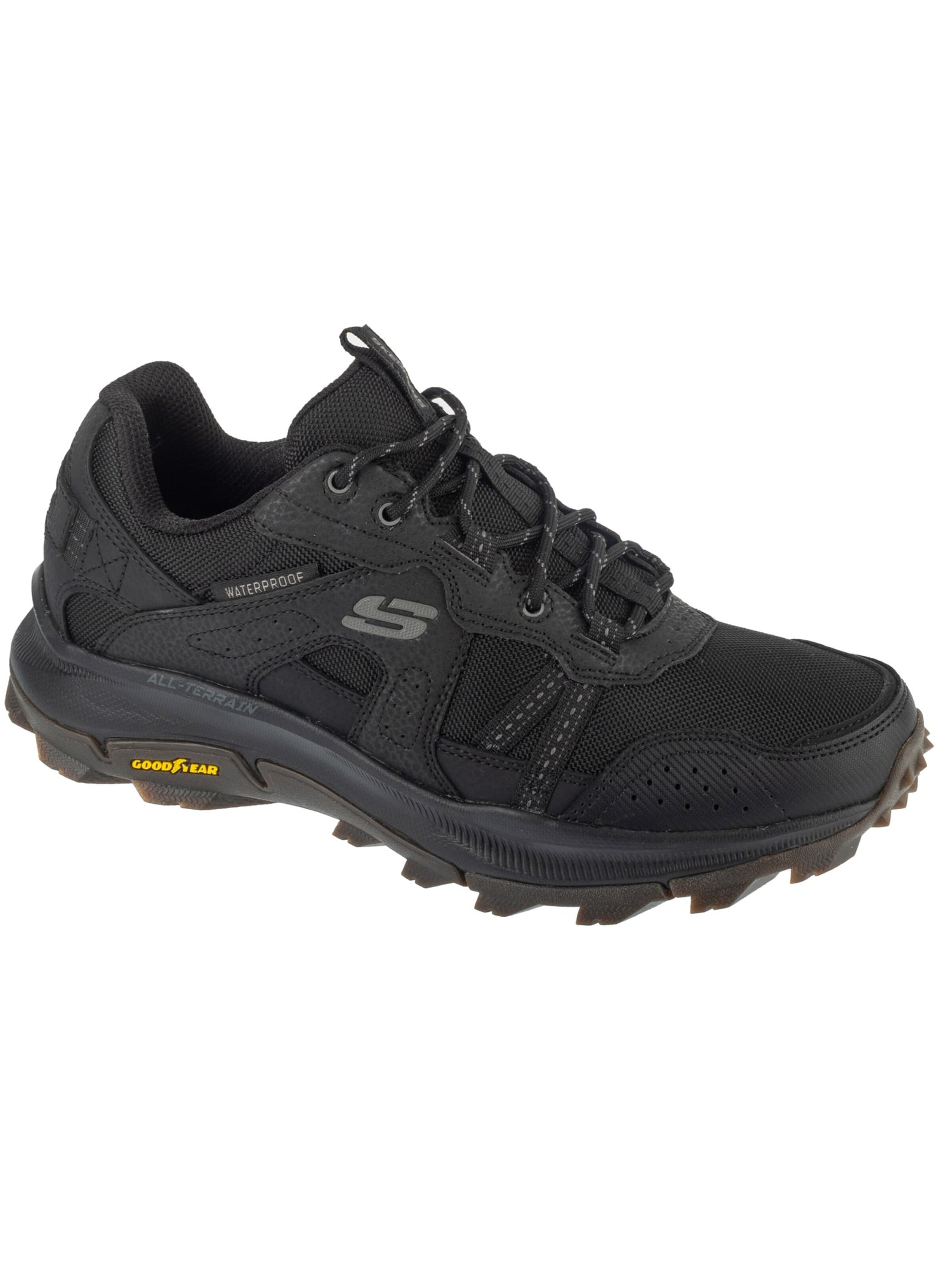 SKECHERS Low shoe 'Equalizer 5.0 Trail - Tumbler Ridge' in Black: front