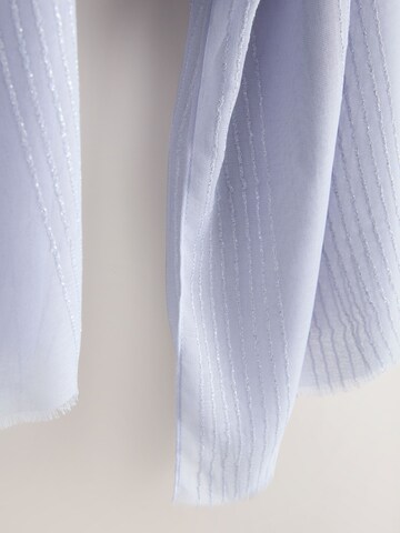 Next Шал в синьо