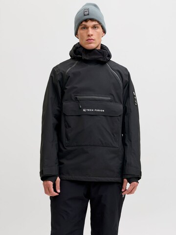 Veste fonctionnelle 'Anorak SKI AW25' JACK & JONES en noir : devant