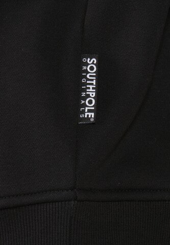 SOUTHPOLE Sweatshirt 'Harlem' in Schwarz