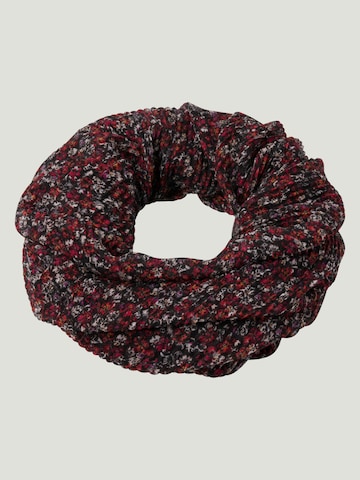 zero Scarf in Red: front