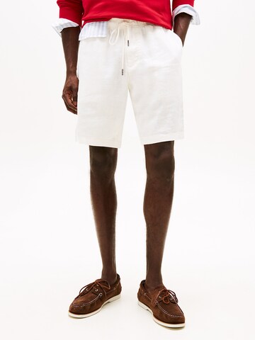 TOMMY HILFIGER Regular Broek in Wit: voorkant