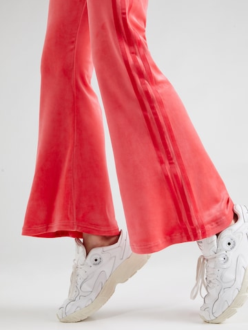 évasé Pantalon ADIDAS ORIGINALS en rose