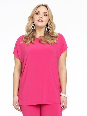 Yoek Shirt in Roze: voorkant