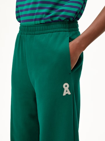 ARMEDANGELS Loosefit Hose ICONIC Å IVAARA SWEATPANT in Grün