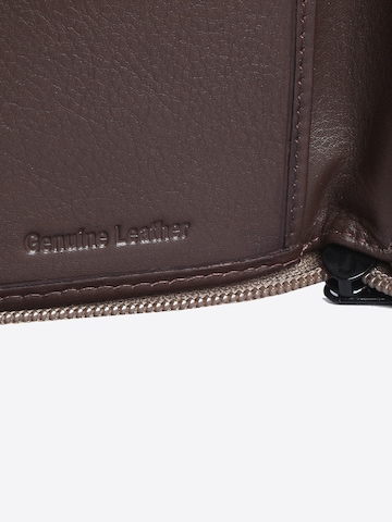 VARGU Portemonnaie ' ' WENS 1-A mono '' in Braun