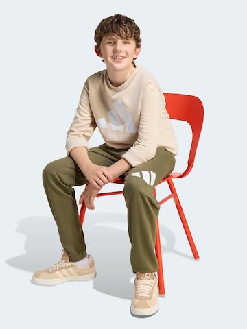 ADIDAS SPORTSWEAR Tréningový komplet - Zelená