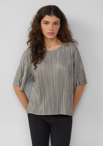 T-shirt QS en gris : devant