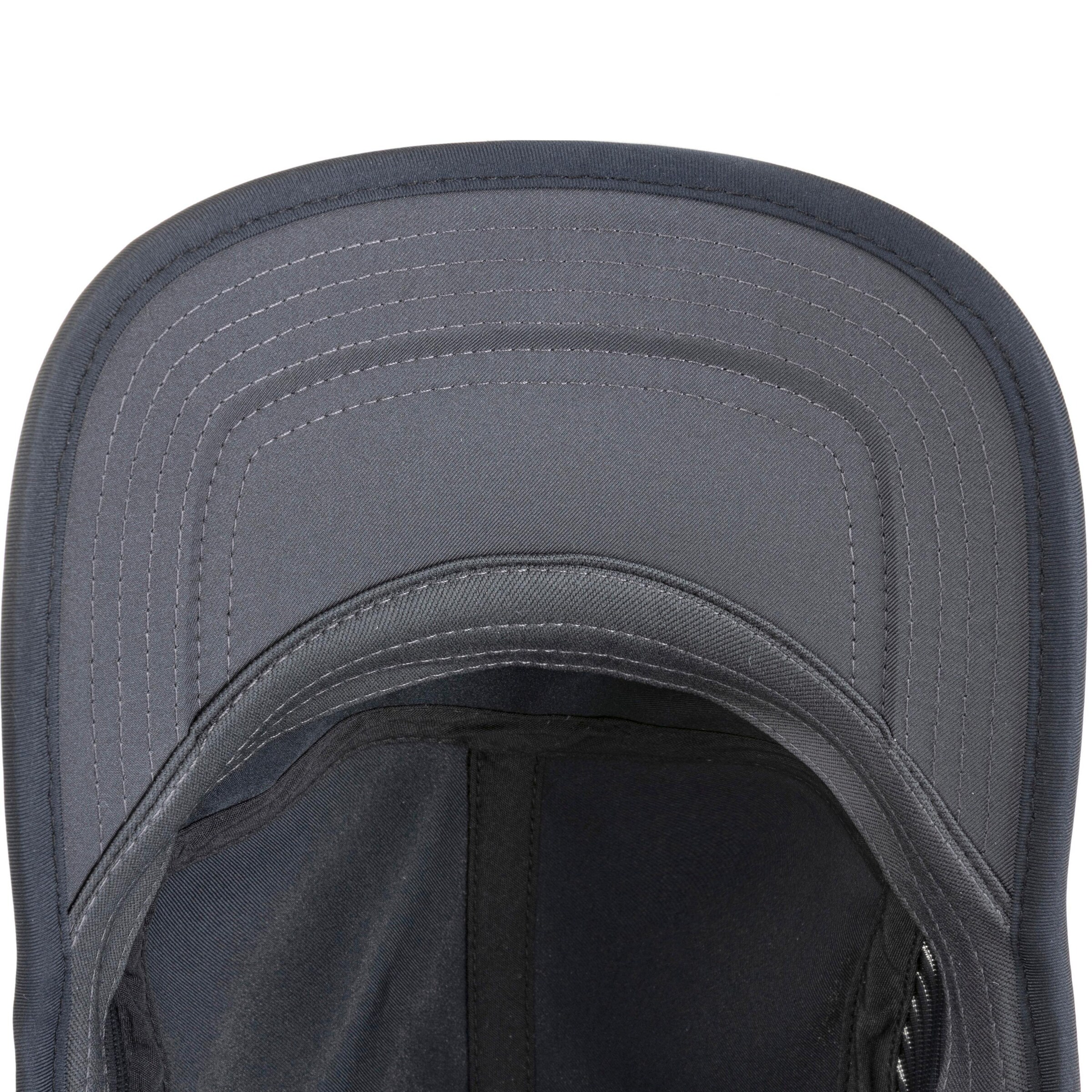 NIKE Sportcap in Schwarz