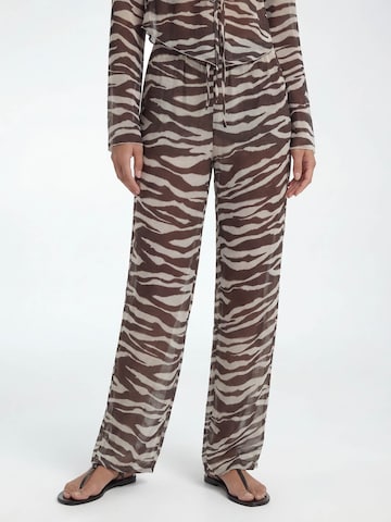 MYLAVIE by Sarah HarrisonLoosefit Hlače - crna boja: prednji dio