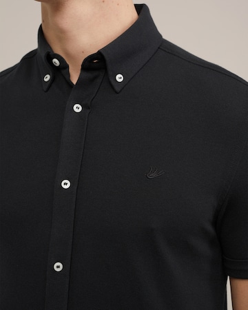 Slim fit Camicia di WE Fashion in nero