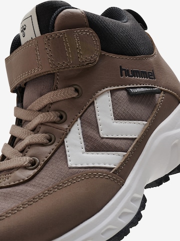 Hummel Athletic Shoes in Brown