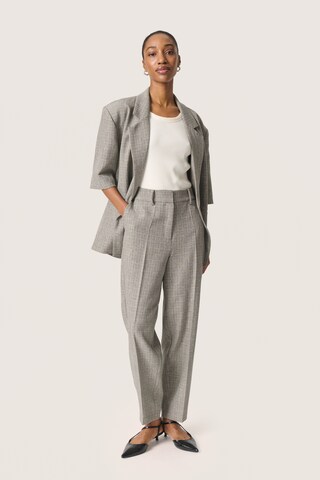 SOAKED IN LUXURY Slim fit Trousers with creases in Grey