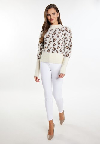 Pull-over 'Mioki' faina en blanc