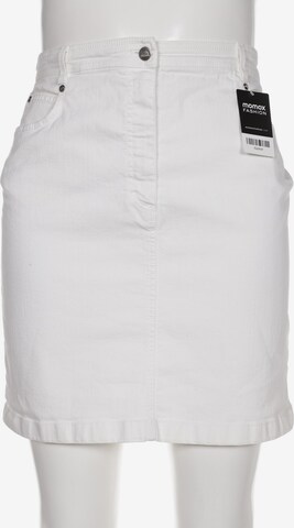 Zaffiri Skirt in XXL in White: front