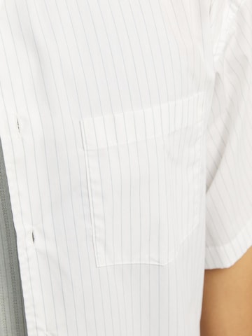 JACK & JONES Comfort fit Button Up Shirt in White