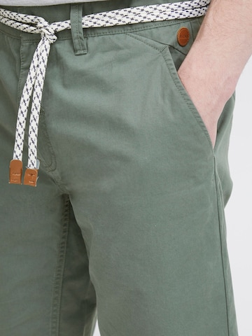 BLEND Regular Chinohose 'Ragna' in Grün