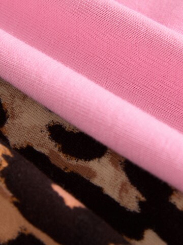 Next Set in Pink