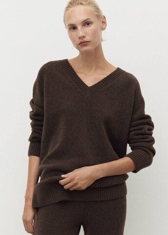 MANGO Sweater in Brown: front