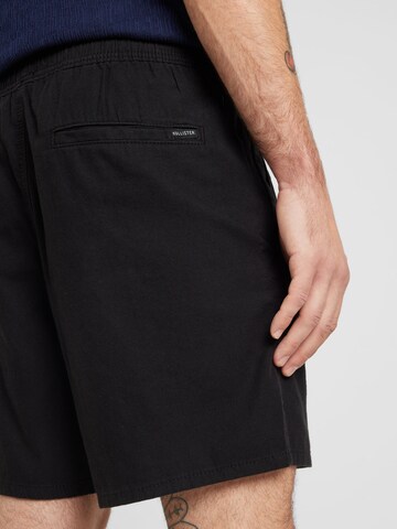 HOLLISTER Regular Shorts in Schwarz