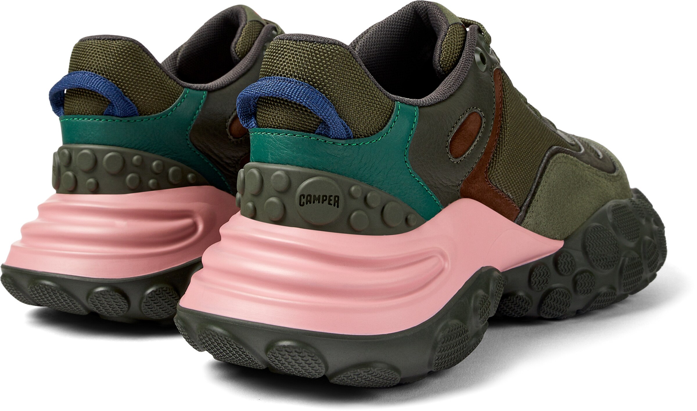 Baskets basses 'Pelotas Mars' CAMPER en vert