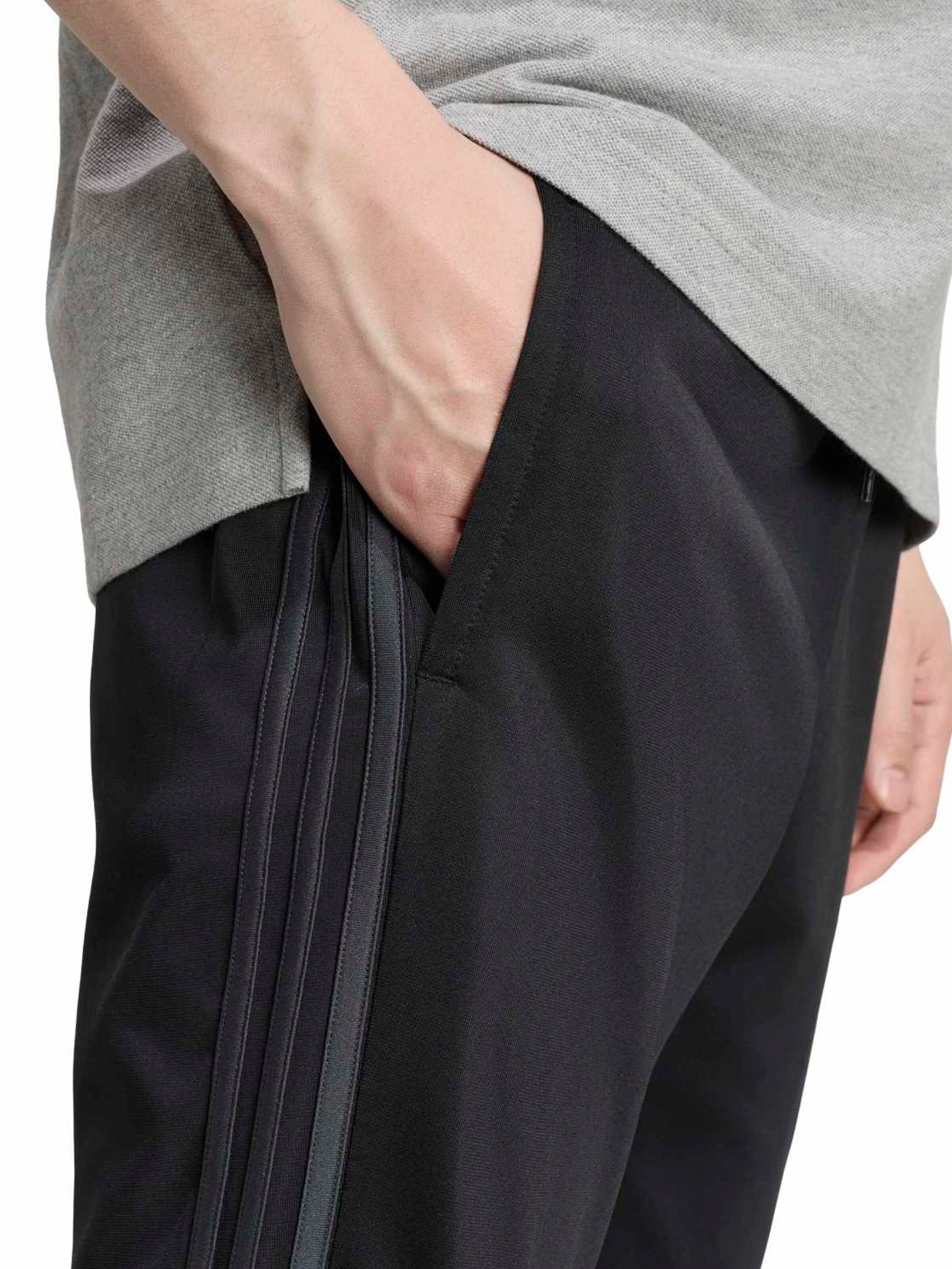 ADIDAS SPORTSWEAR Alt kitsenev Spordipüksid 'DAYRDY', värv must